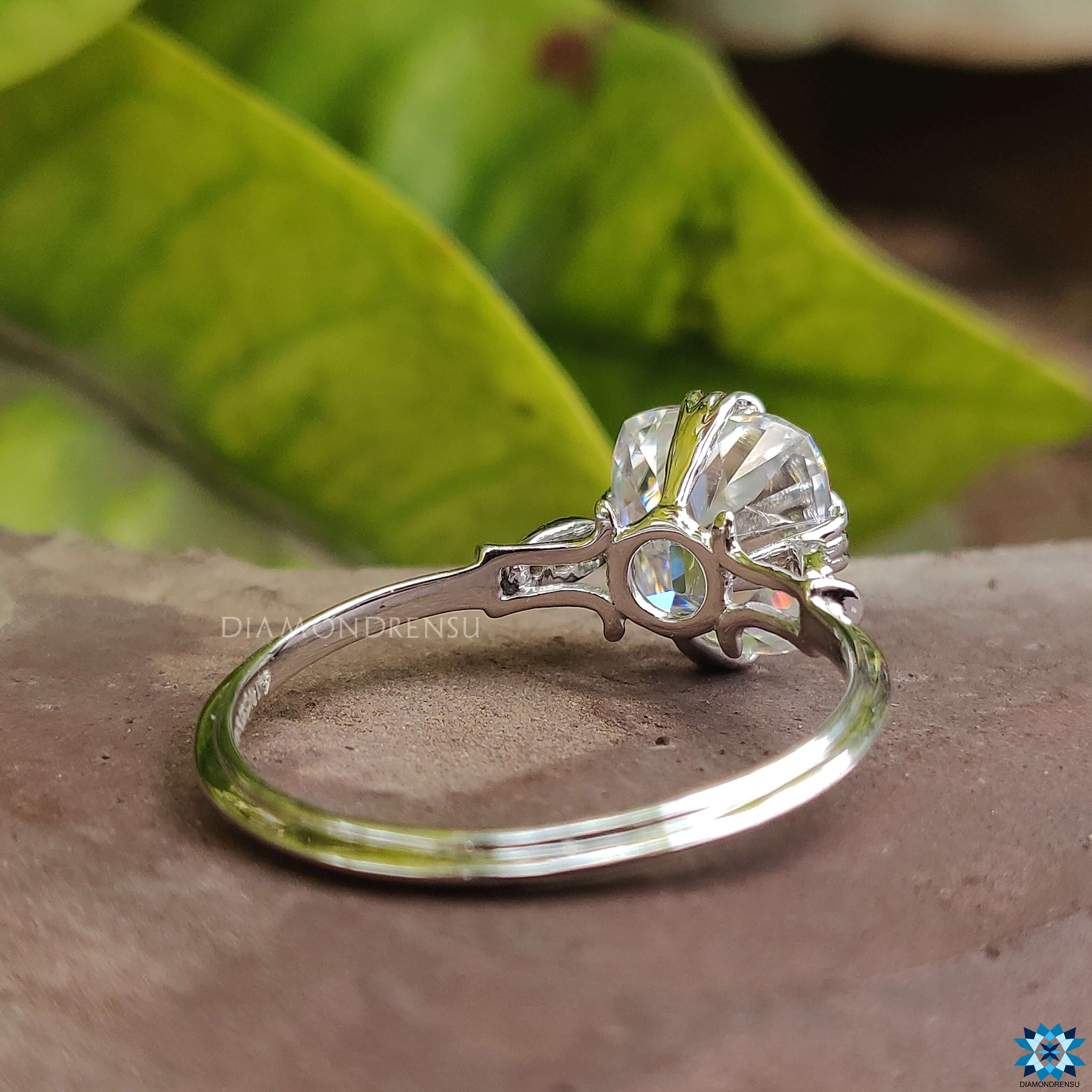 Victorian Halo diamond Engagement Ring In 14K Rose Gold | Fascinating  Diamonds